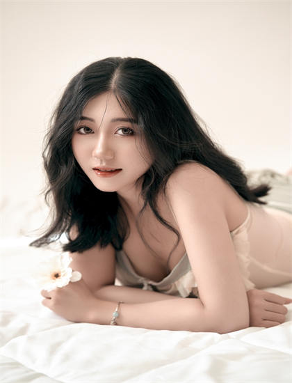 伦理片97影视网_迅雷免费观看在线播放韩剧_妻子送部长雨伞的电影